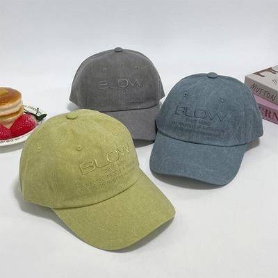 Gorra Tono sobre Tono con Letras de Aspecto Similar para Mujer y Hombre