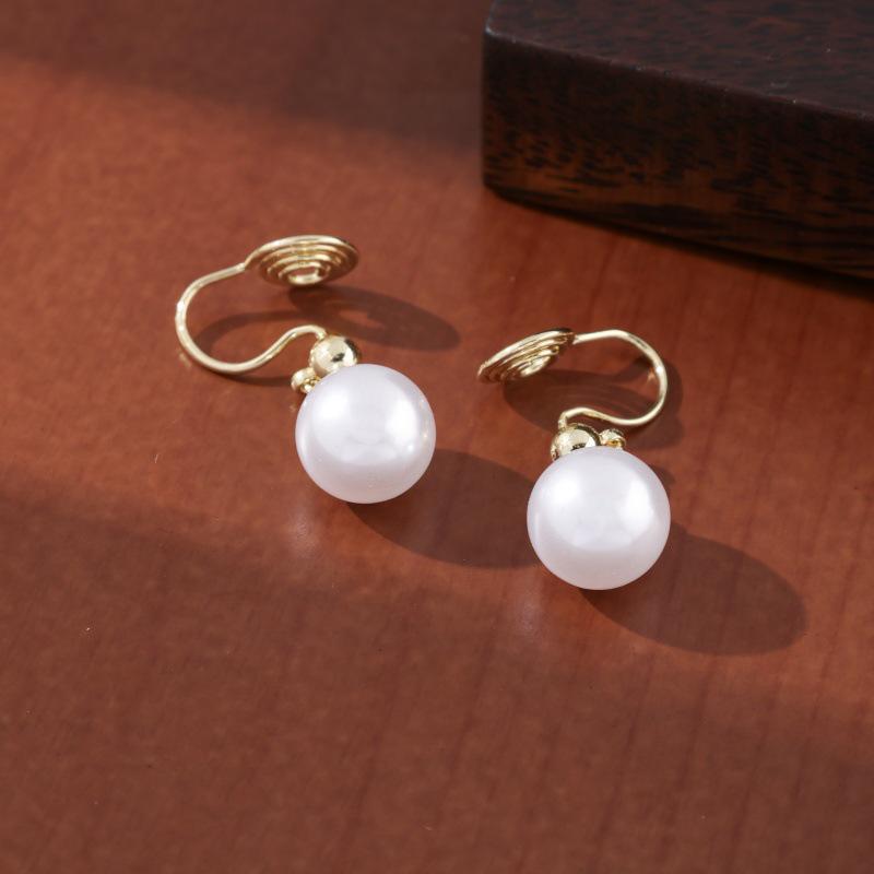 Vintage French Pearl No-Pierce Earrings: Elegant Luxury Clip-ons for Women