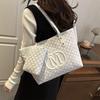 Slack Bag Commuter Women's Spring New Popular Fashion Shoulder Bag Large Capacity Hand Bag