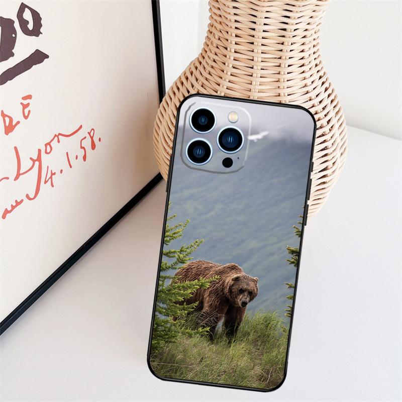 Grizzly Bear Phone Case For iPhone 16 Pro Max 14 13 12 11 15 17 Pro Max mini 15 16 Plus 16e Back Cover