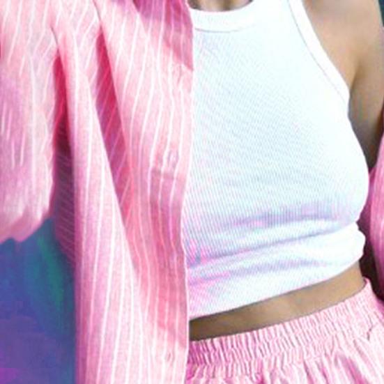 Damen-Outfit, vertikale Streifen, hohe Taille, zweiteiliges Langarm-Revershemd, Taschen, Shorts für Party