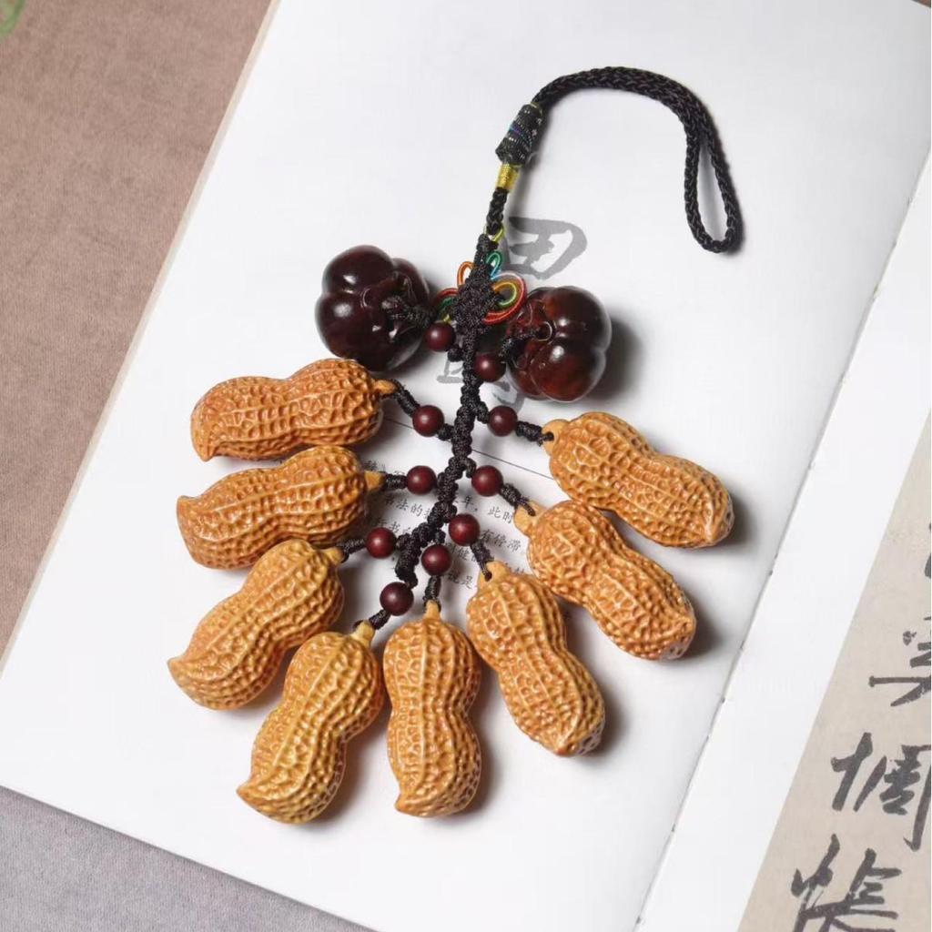 Top Mother's Day & Children's Day Wooden Keychain Gift: 'Good Things Happen' Souvenir
