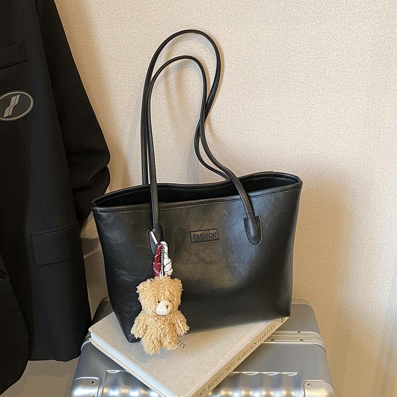 Spacious Faux Leather Tote Bag for Women Fashionable Commuter Shoulder Purse Simple Daily Large Capacity Handbag