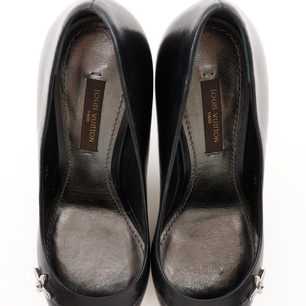 LOUIS VUITTON Monogram flower pumps Round toe black leather flour Women Used