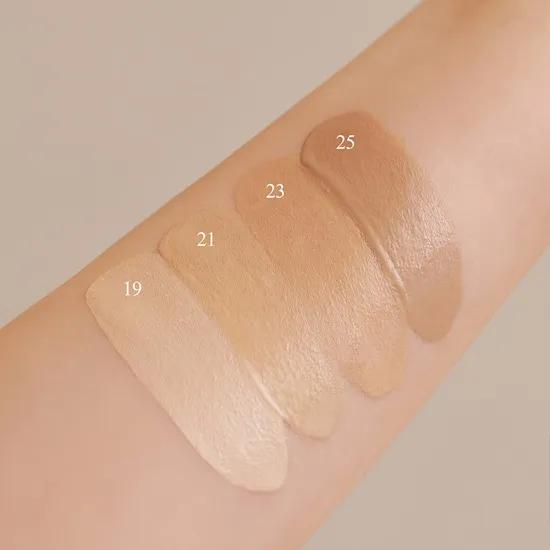 Ddim Luminous Skin Cushion Set [Composition: Main Product 15g (1 Built-in Puff) + Refill 15g (1 Built-in Puff)]