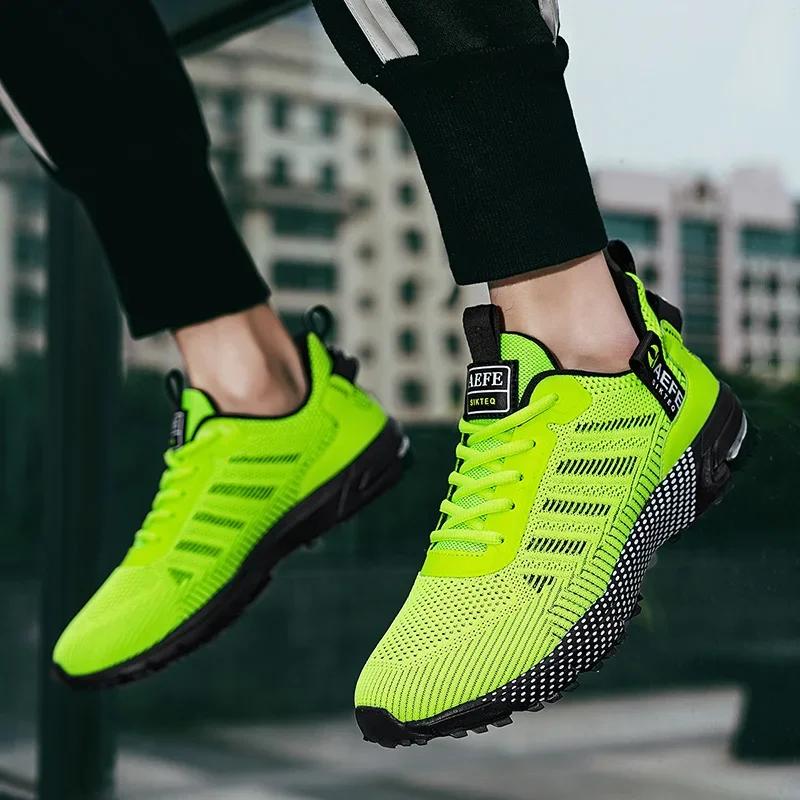 Lightweight Men Casual Shoes Breathable Male Footwear Lace Up Walking Shoes Size 40-47 Sports and Fitness Shoes Fashion Sneakers