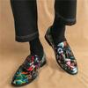 Fashion New Flower Tassels Patent Leather Casual Driving Shoes for Men Slip on Loafter Formal Wedding Dress Homecoming Zapatos