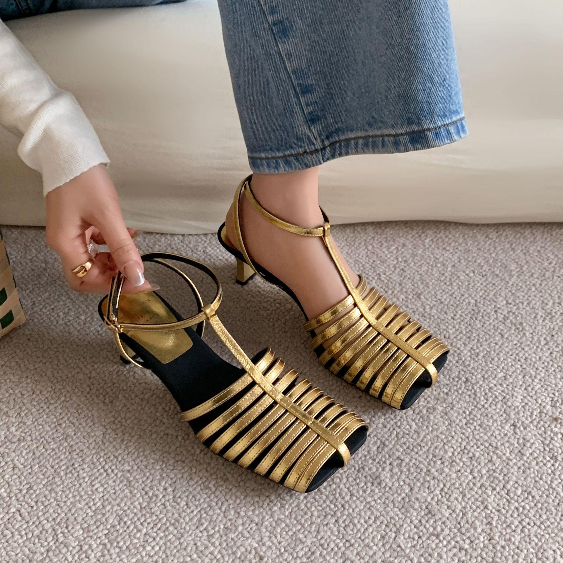 

Thick heel Roman sandals 2025 summer new leather bag head hollow woven retro medium heel square head women s shoes high sense 39 золотой