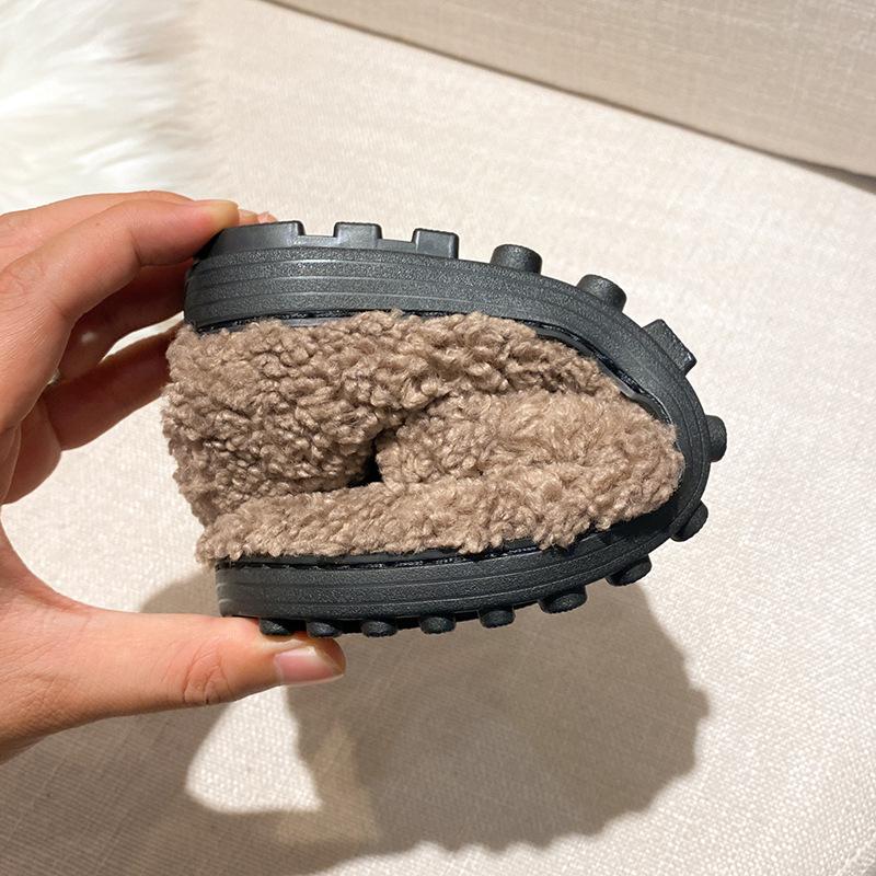 2025 New Winter Warm Cotton Shoes Women Plush Lined Lamb Bean Shoes Thick Sole Plus Size Outdoor Casual Sneakers