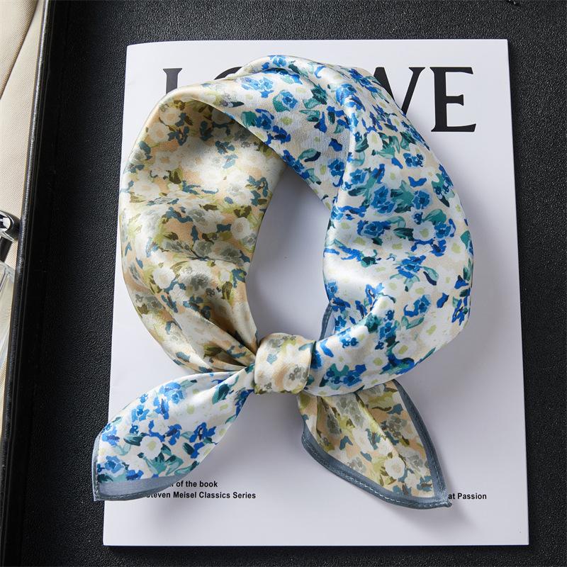 Blue floral silk mulberry silk small square scarf silk scarf women s spring, autumn and winter neck protection scarf yarn thin scarf 50 53*53cm