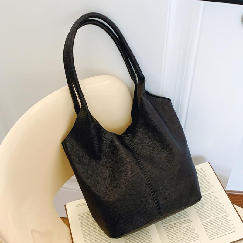 Spacious Oversized Tote Bag For Women 2024 Minimalist Korean Style Soft Pu Shoulder Bag