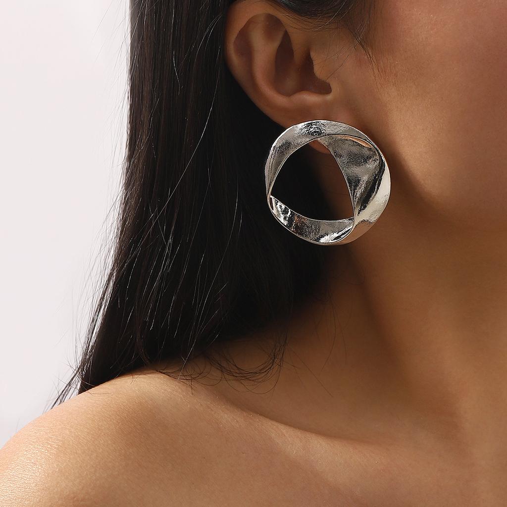 European American Style Round Alloy Earrings Exaggerated Irregular Geometric Minimalist Luxury High Grade Ear Jewelry For Women