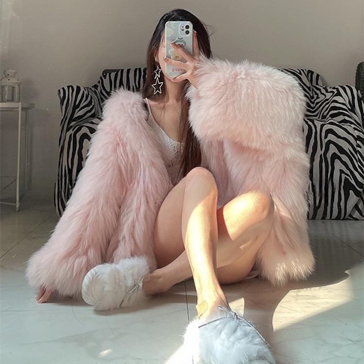 Autumn Winter Oversized White Black Warm Shaggy Hairy Faux Fur Coat Women with Hood Loose Casual Fluffy Jacket