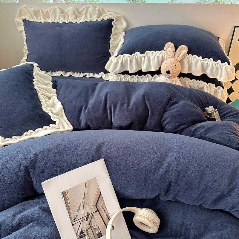 Elegant Princess-Style Velvet & Lace Winter Bedding Set – Duvet Cover & Flannel Sheet  
