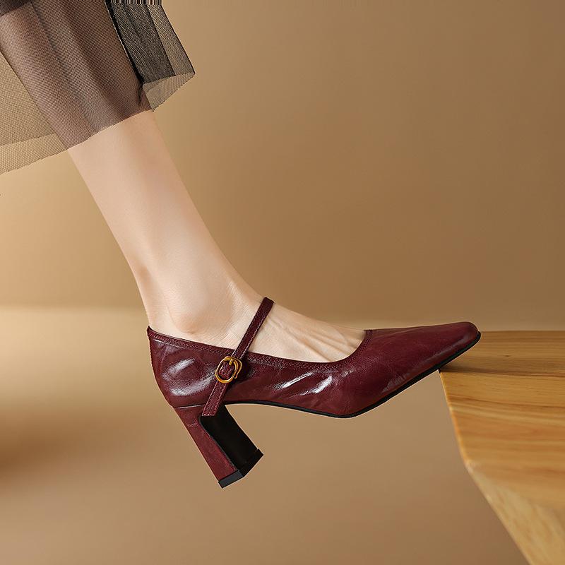 Retro high-heeled women's shoes autumn new sheepskin one-word buckle with thick heel black leather Mary Jane shoes
