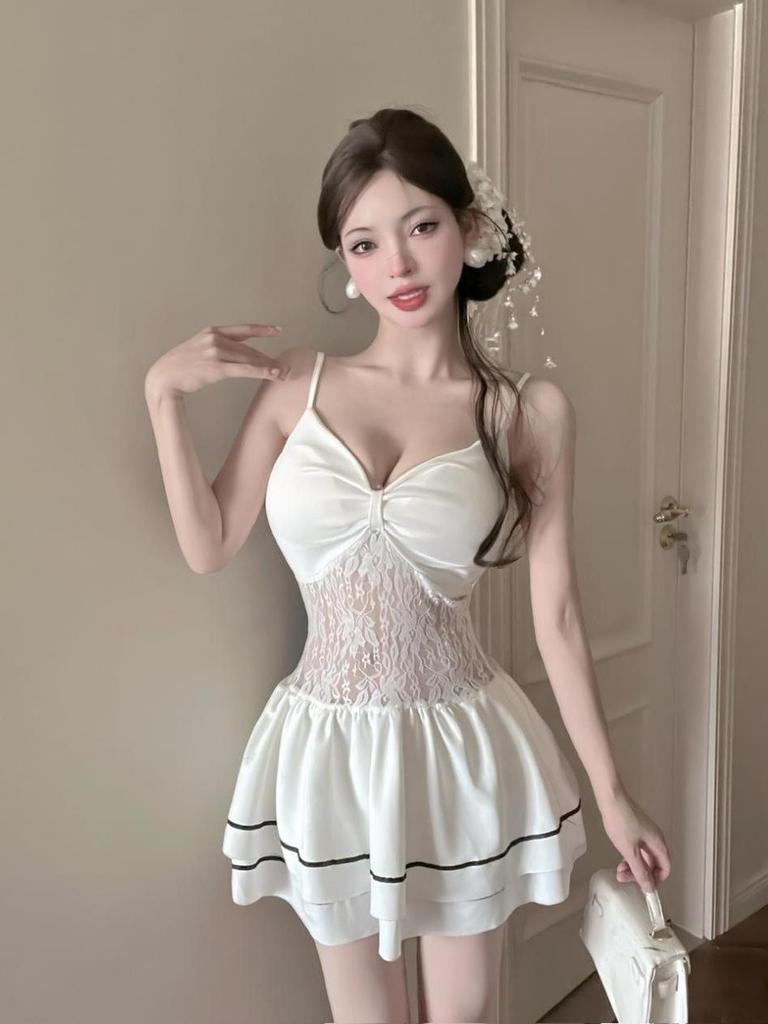 9484 Sukienka klubowa bez pleców, wyszczuplająca, na ramiączkach spaghetti dla kobiet