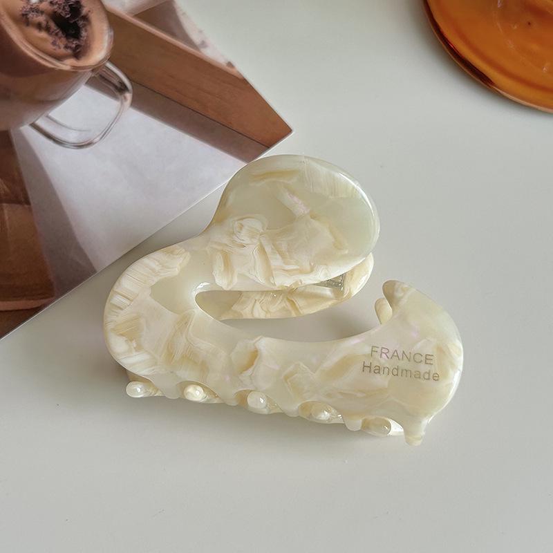 

Ретро прическа полупучок ацетатная заколка-акула для небольшого объема волос