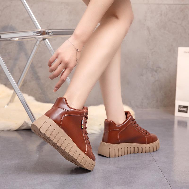 Women's New Versatile Elevator Mesh Boots Fashion Thick Sole Platform Elevated Height Increasing Short Boots Daily Wear