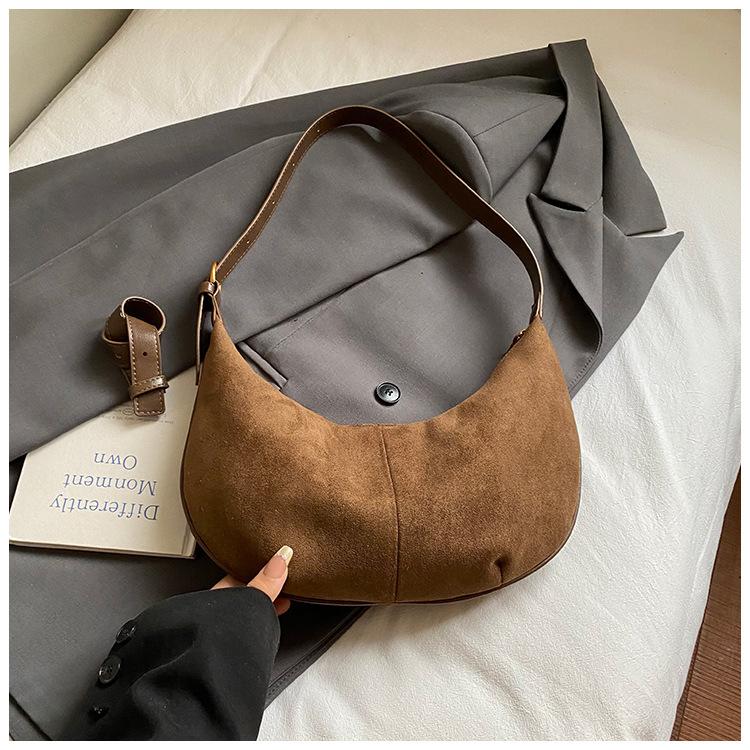Niche Single Shoulder Underarm Bag Women's 2025 Autumn New Japanese Popular Ins Dumpling Bag Texture Trendy Crescent Bag