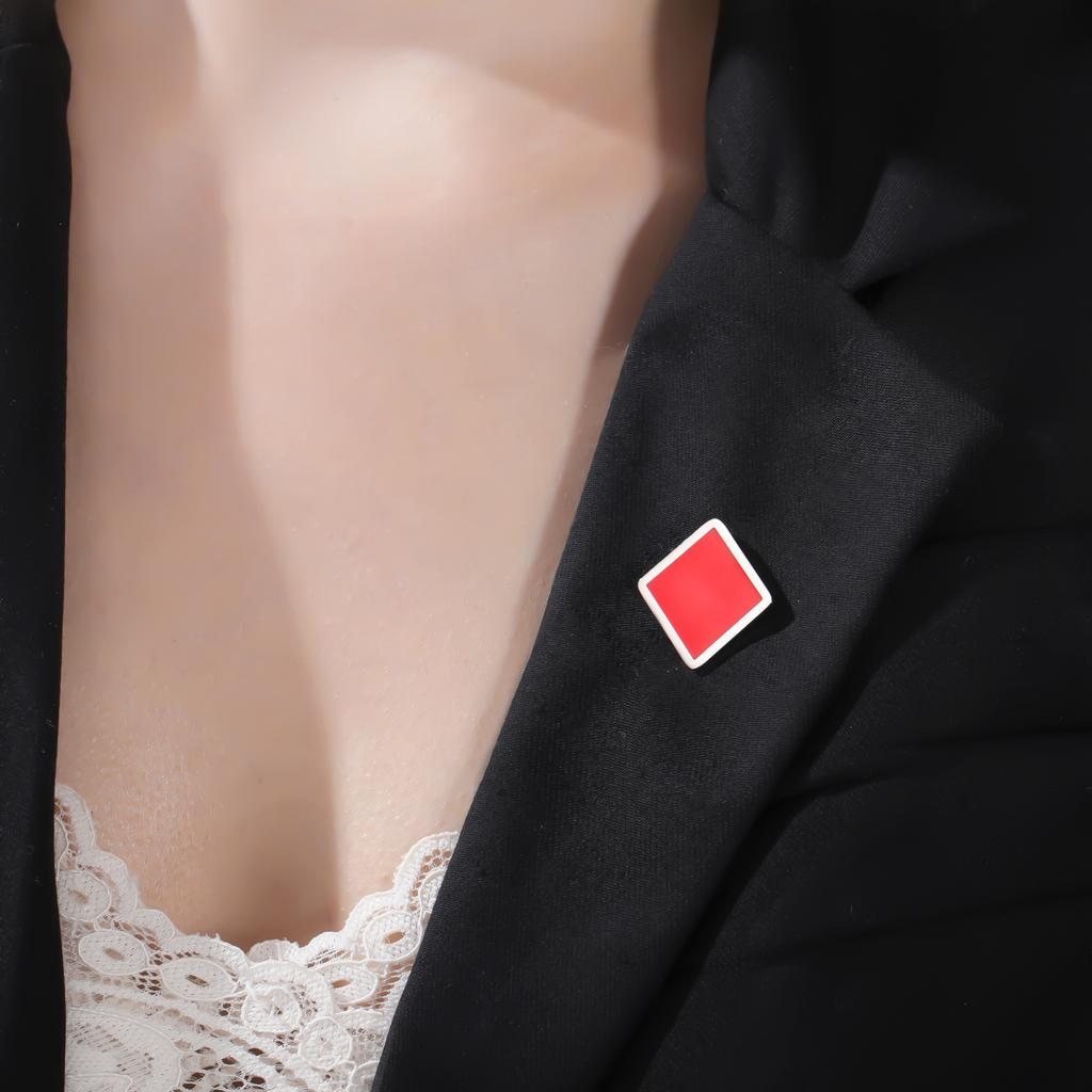 Cazador Poker Card Spade Heart Club Diamond Lapel Pins Women's Brooch Stainless Steel Metal Pins Backpack Badges Jewelry Gift