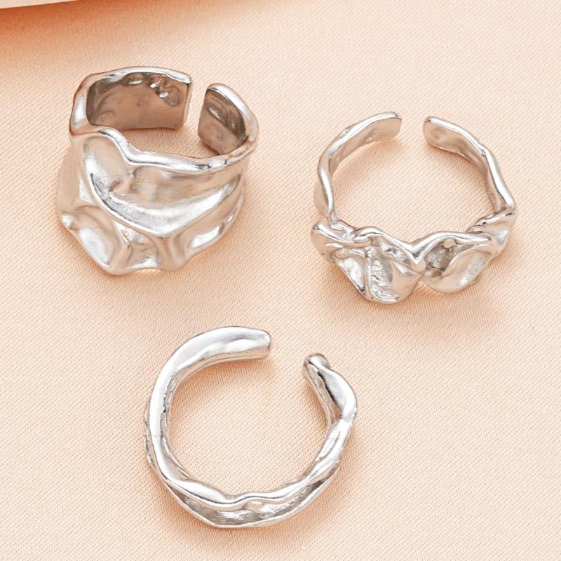 Fashionable Irregular Patterned Rings 3 Pieces Mix and Portable Set Accessory for Trendy Women Styles Daily Use
