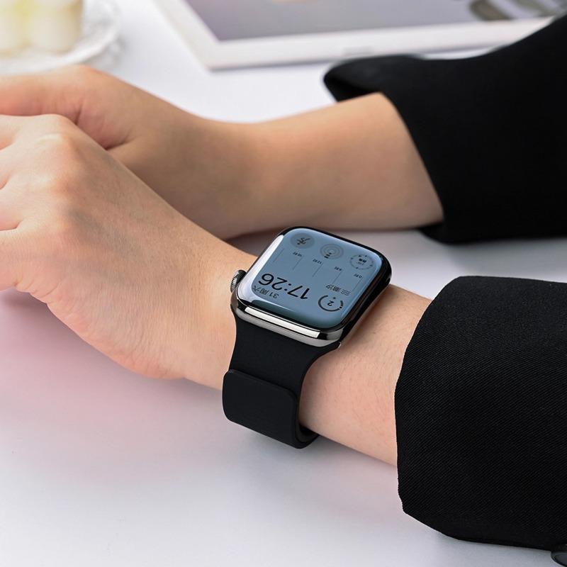 Magnetic Silicone Strap for Apple Watch Band Ultra 3 49mm Series 11 10 42 46mm 9/8/7 45mm 41mm 44 40mm Sport for IWatch 6 5 4SE