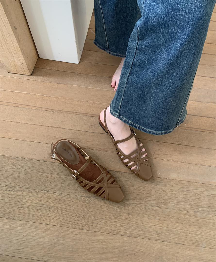 

Fishbone pattern low heel bag head sandals women s 2025 summer retro woven temperament pointed Mary Jane shoes empty single shoes 39 коричневий