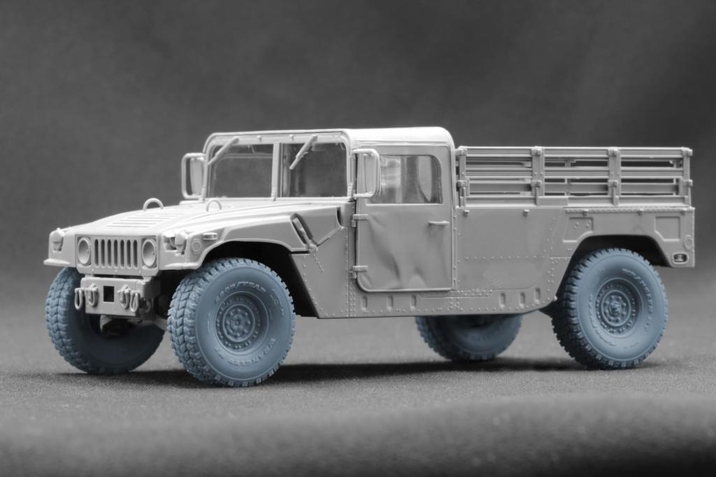 HMMWV MT Radsatz 5 Stück Kunststoffmodell SCXWM35003 Scale-X 1/35 Set, 24-Loch-Typ, (für ICM/Academy Modelle), Teile, (Militärfahrzeuge)