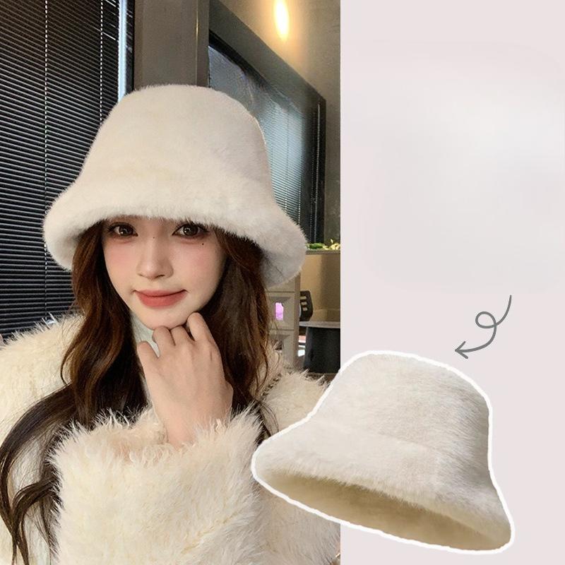 Cute Warm and Fluffy Basin Hat with A Big Head Circumference To Show Off The Face  A Small Rabbit Fur Bucket Fisherman Hat