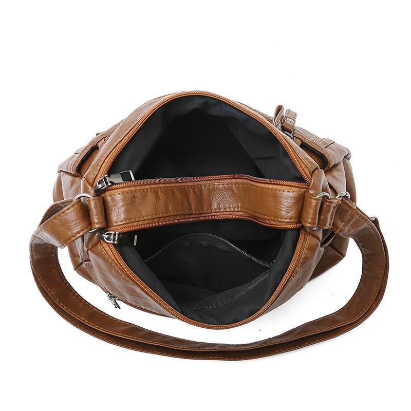 Women's Retro Bag Large Capacity Shoulder Bag Commuter Crossbody Bag