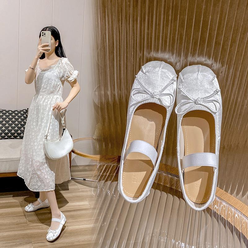 

Small size silk Mary Jane women s shoes~ 5cm small inner height increase new flat ballet shoes autumn 33 білий