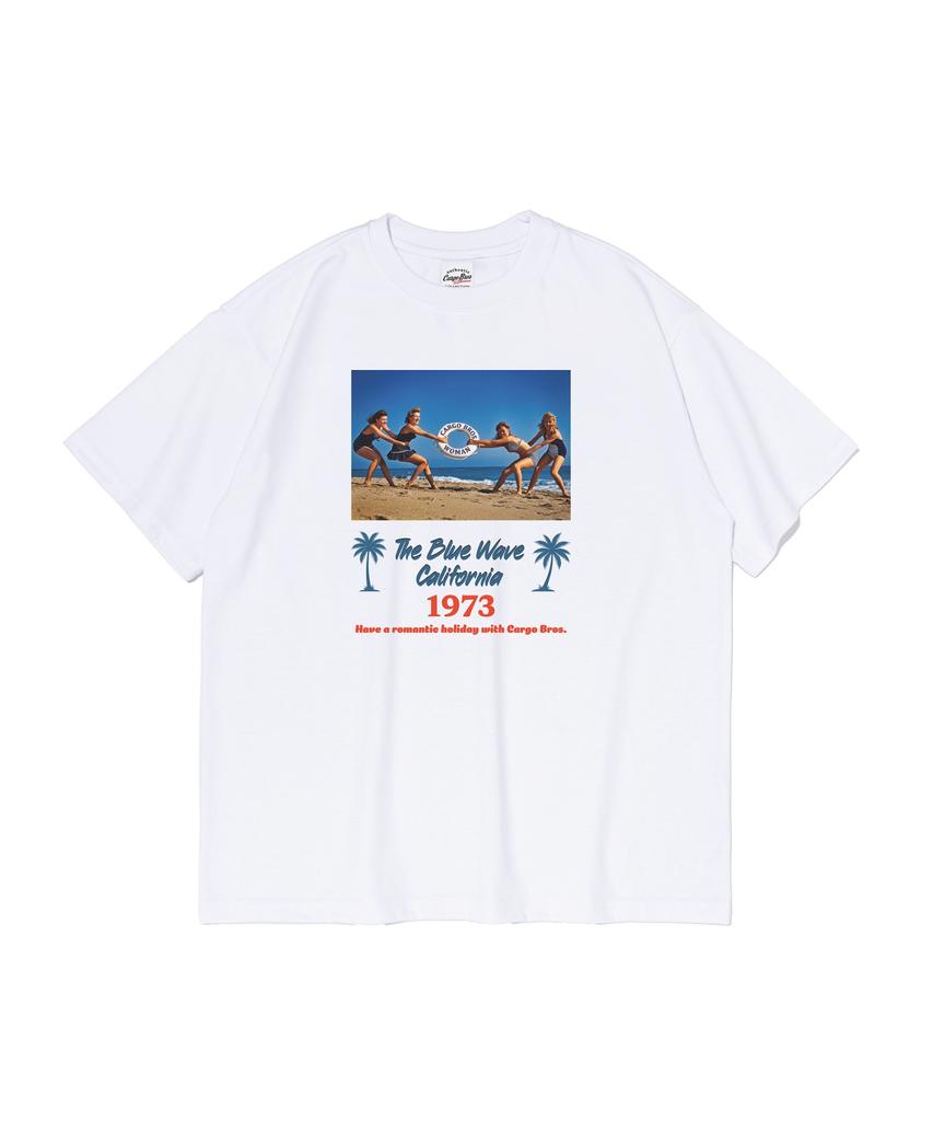 CARGOBROS FOR WOMAN The Blue Wave Graphic Short Sleeve T-Shirt (White)