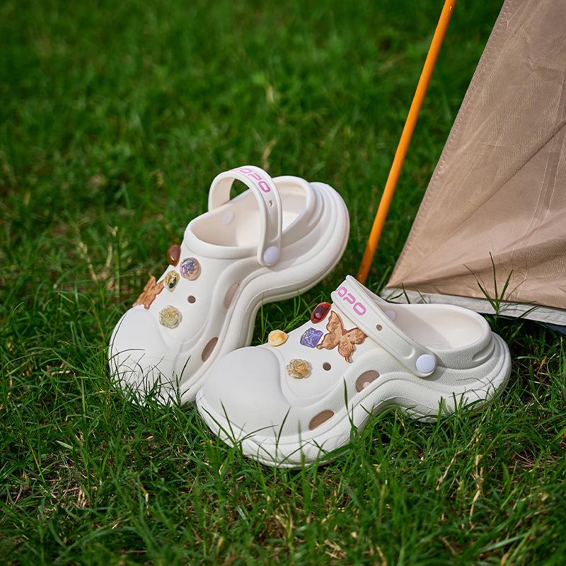 Heightened Wear-resistant Hole Shoes, Women's Summer New Fashionable and Breathable Outer Wear Non-slip and Deodorant Bag Head Slippers