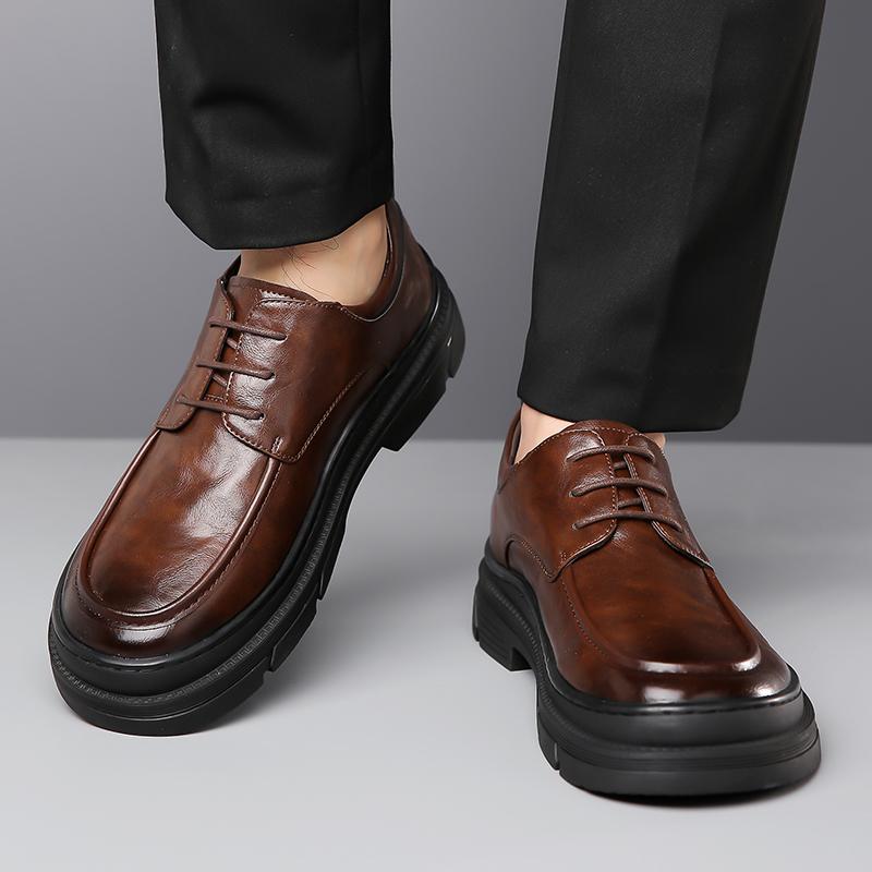 Fashion Handmade Men Fashion Flats 2025 New Leather Men Casual Shoes Trend Lace Up Oxfords Shoes Comfortable Male Wedding Dress Shoes