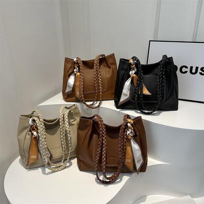 Große Kapazität einfarbiger Seidenschal Schultertasche neu lässig Damen Textur Pendeln Twist Schultergurt Tragetasche Tide