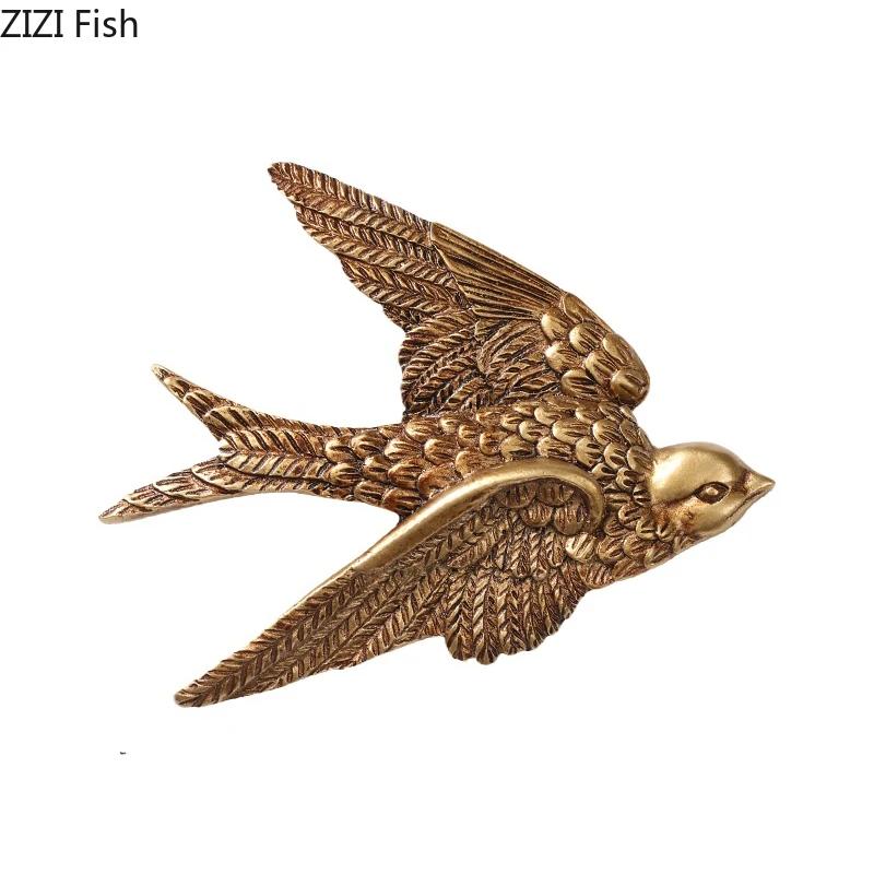 Golden Pigeon Wall Hanging Ornaments Creative Dove Decorative Hooks Living Room Display Wall Hangings Hooks Room Aesthetic Decor