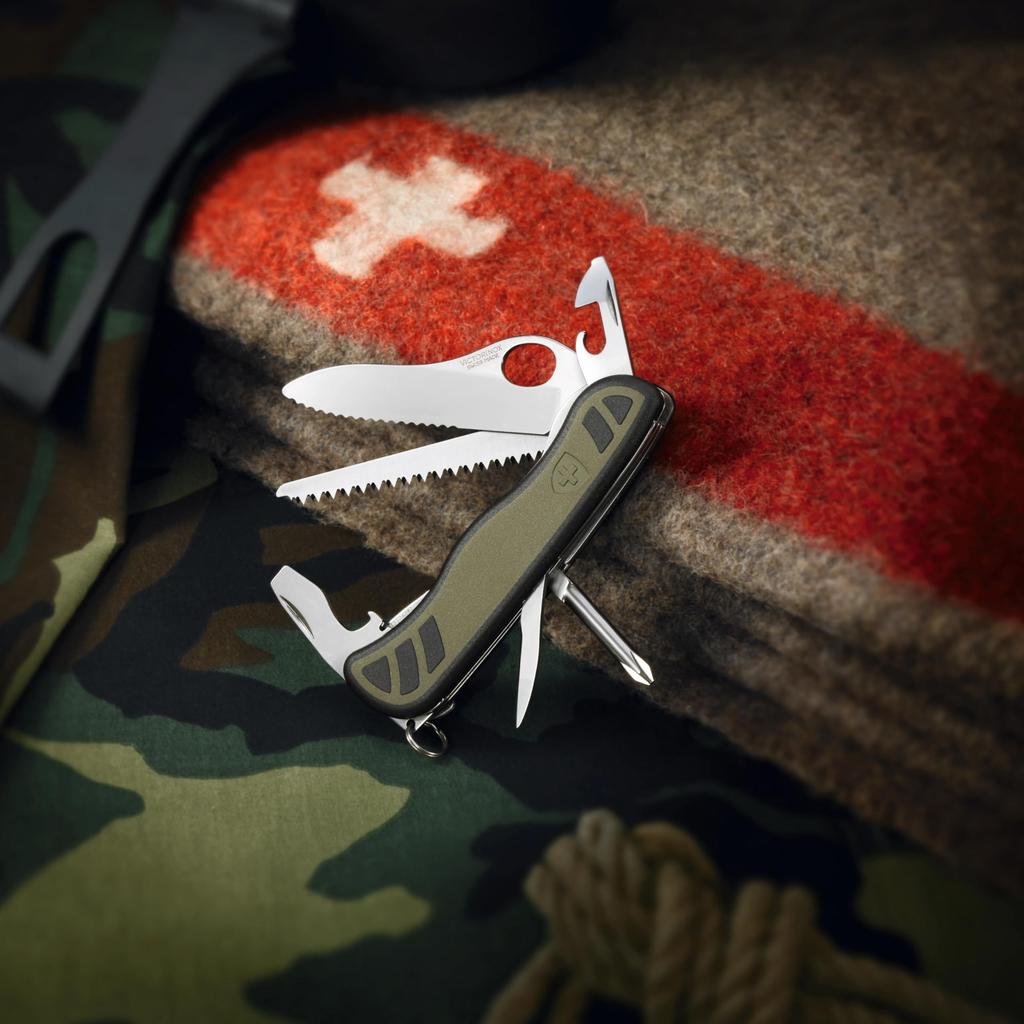 VICTORINOX Soldier Knife Swiss Army Knife Knife with Large Blade and Phillips Head with 10 Functions Multi-Function Screwdriver, Swiss-Made Multi-Tool