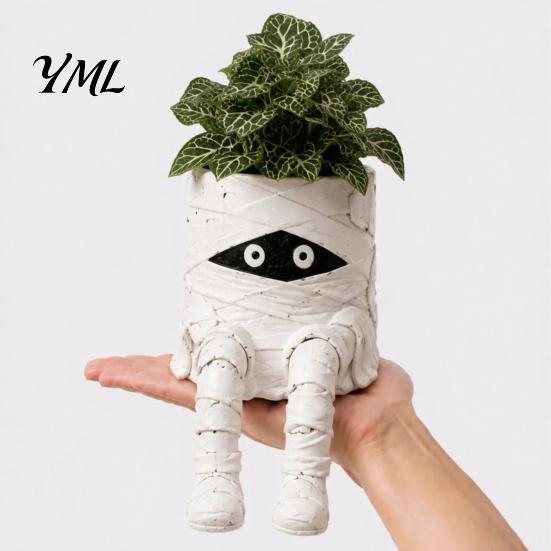 Resin Succulent Planter 2Pcs Whimsical Hanging Leg Planter, Dangling Sitting Flower Pot for Halloween Party Table Centerpiece Succulents, Funny