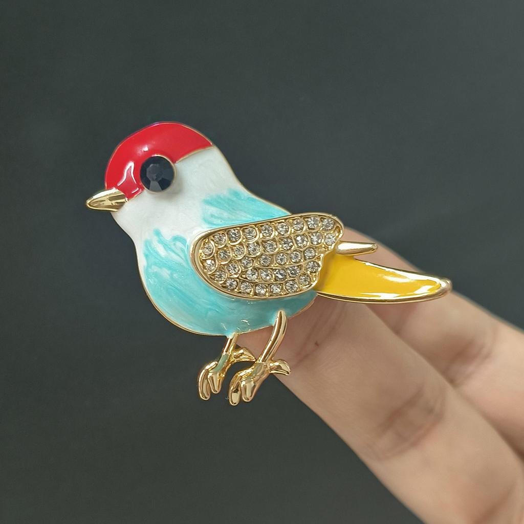 Fashion Enamel Bird Brooch for Women Unisex Rhinestone Animal Pins Keychain Event Party New Gifts Jewelry Decoration Accessories