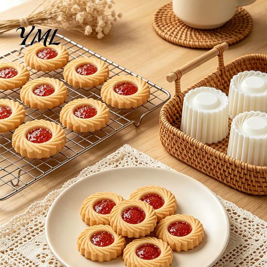 Removable Abs Pastry Stamp 2-in-1 Round Mooncake Mold, Double Ended Press with Scallop And Easy Clean Baking Mold Spiral Embossing for DIY Baking,