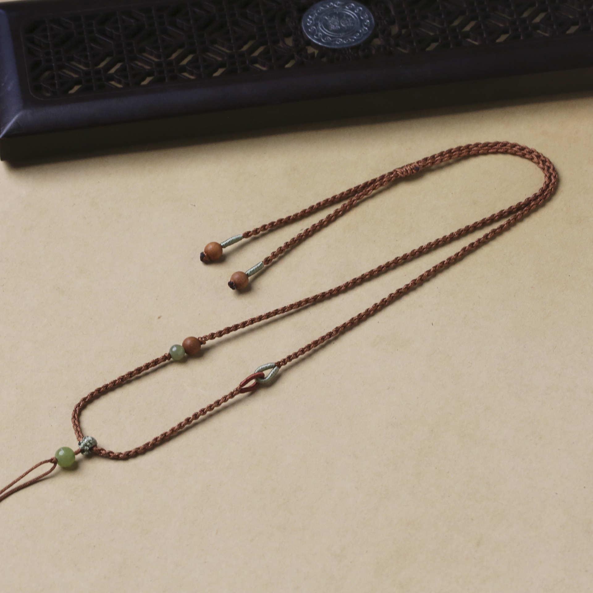 Роскошный унисекс кулон из нефрита Хэтянь с ожерельем из красной веревки