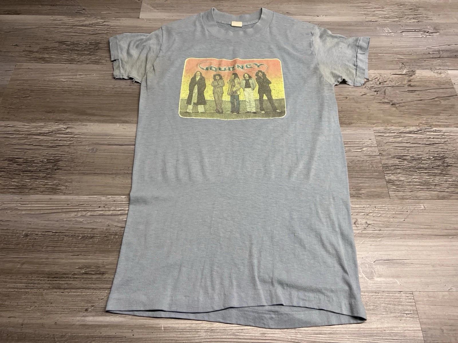 

Vintage 70s Journey Concert Band Tee Shirt M Thrashed Distressed 1970s Devknit S
