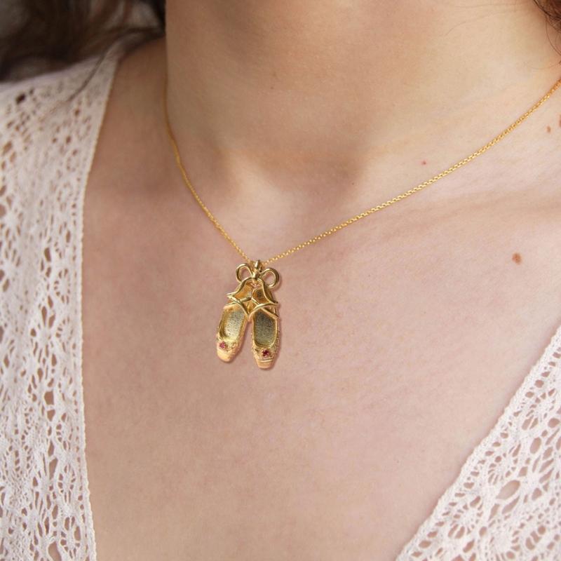 Personality Ballet Shoe Pendant Necklace for Women Girls Elegant Bowknot Dance Shoes Shape Choker Wedding Jewelry Gift