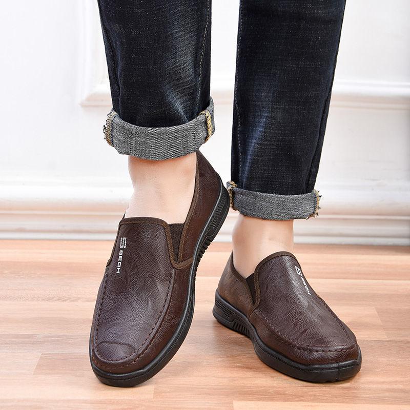 Breathable Soft Round Toe Slip-on Male Casual Shoe Luxury Sale New in High Quality Fashion 2025 Trend Retro Men's Leather Shoes