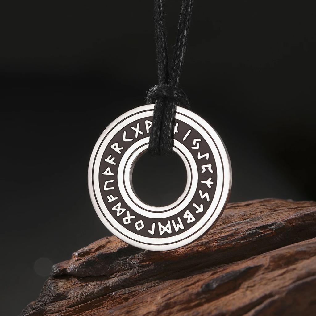 YILUOCD Viking Nordic Rune Necklaces for Men Stainless Steel Trinity Celtic Knot Pendant Amulet Pagan Norse Runes Jewerly