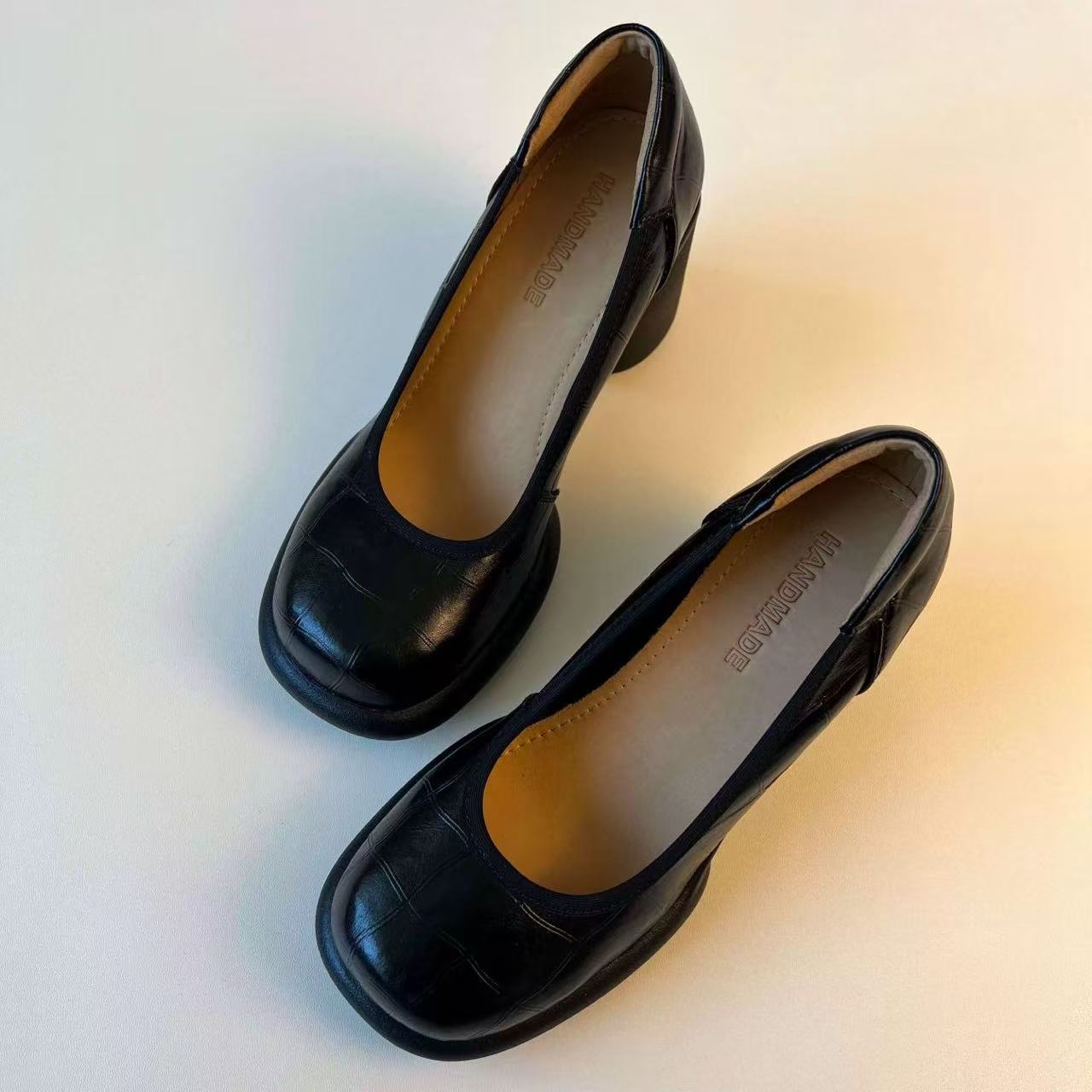 

Spot version~ French round head high heels for women s commuting light mouth thick heel single shoes temperament one pedal Mary Jane shoes 35