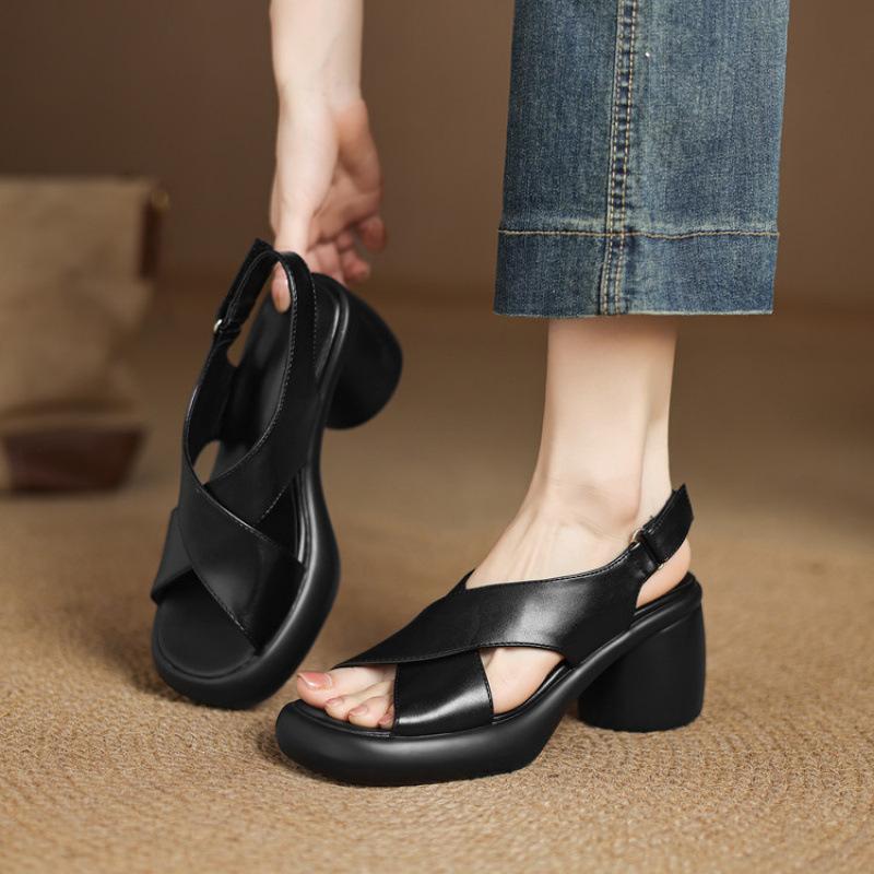 New Solid Color Roman Sandals Summer Women's High-heeled Sandals Casual Buckle Platform Non-slip Sandals Round Head Square Heel