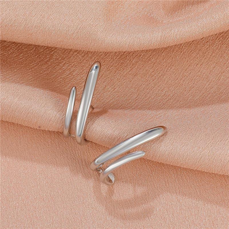 New Design Irregular U-Shaped Gold Color Earrings For Woman Vintage Fashion Exquisite Statement Jewelry Girls