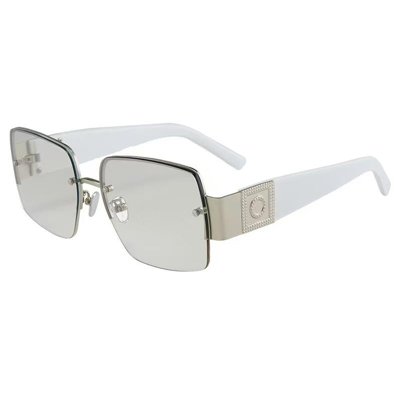 Big Size Outdoor Sunglasses European American Style Square Shape Sun Glasses For Women Holiday Travelling Sun Glass