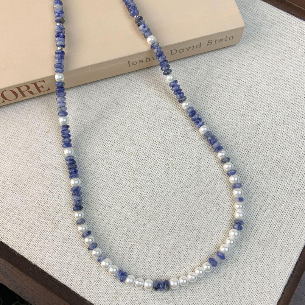 Europäische & Amerikanische Mitternachtsblaue Süßwasserperlen Schlüsselbeinkette - High-End Naturstein Gold Choker für Damen (2025)